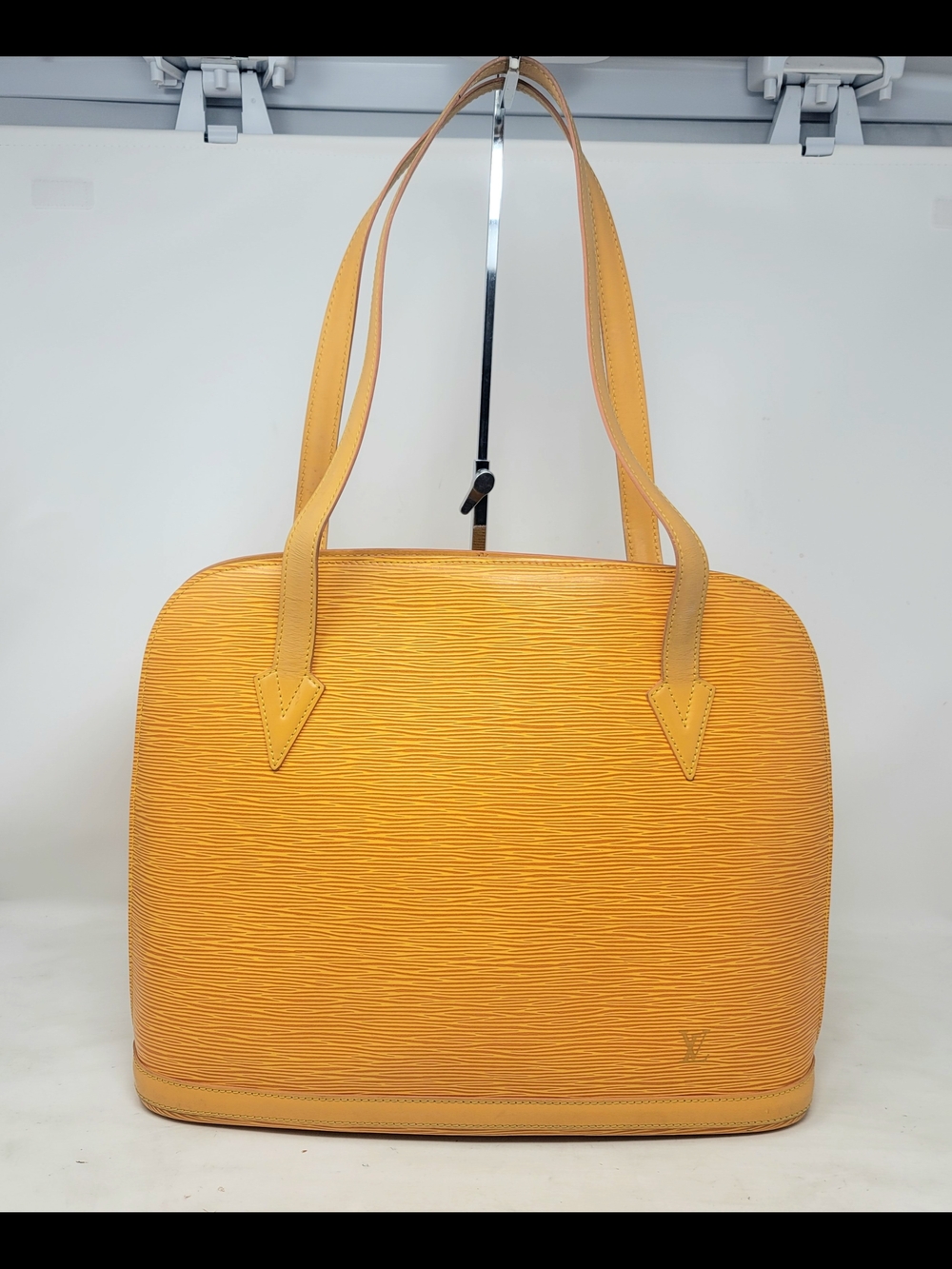 Louis Vuitton Lussac Yellow Medium Epi Leather Shoulder Hand Bag Authentic VTG